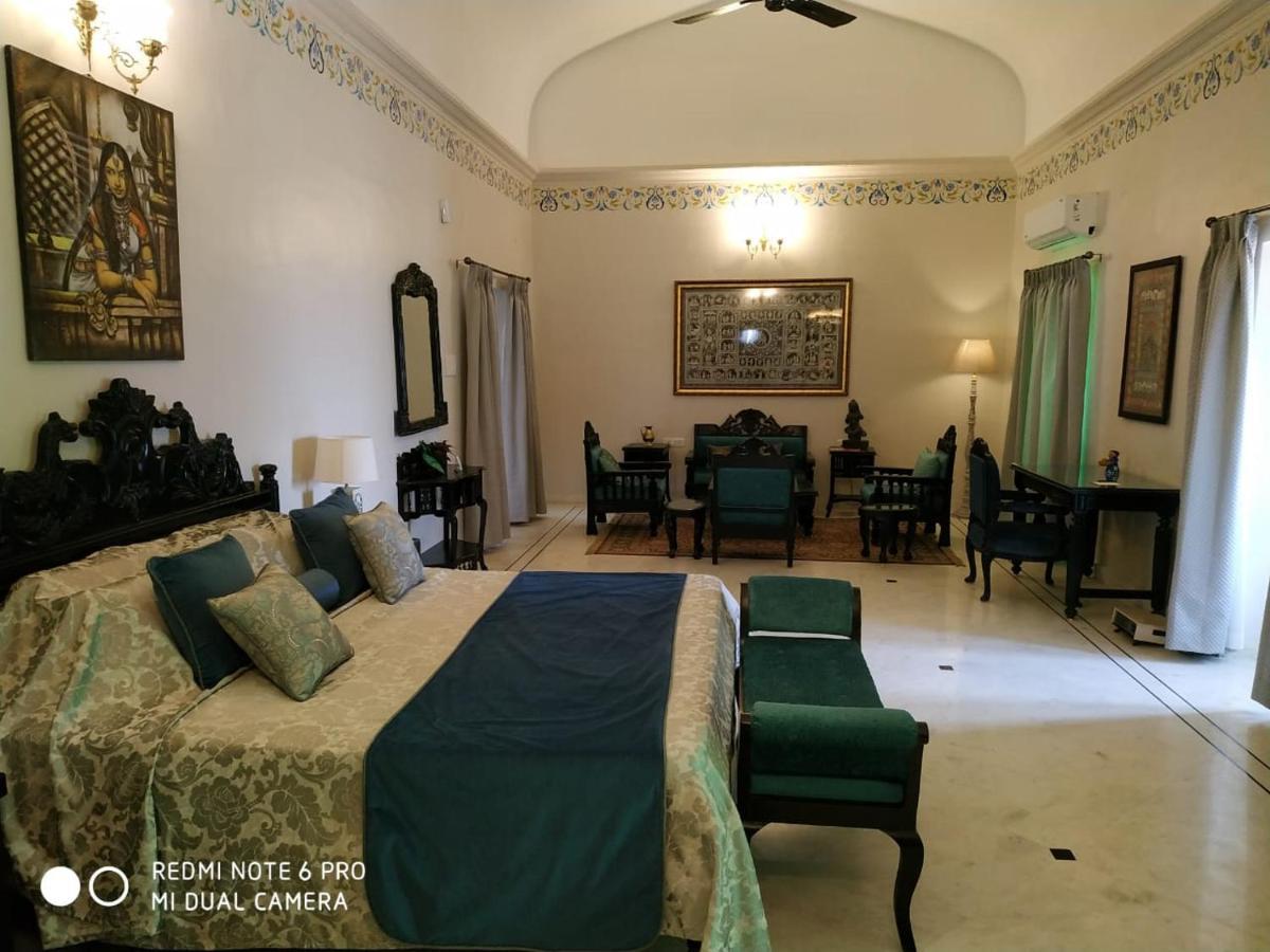 Mpt Sheesh Mahal, Orchha Hotel Ngoại thất bức ảnh